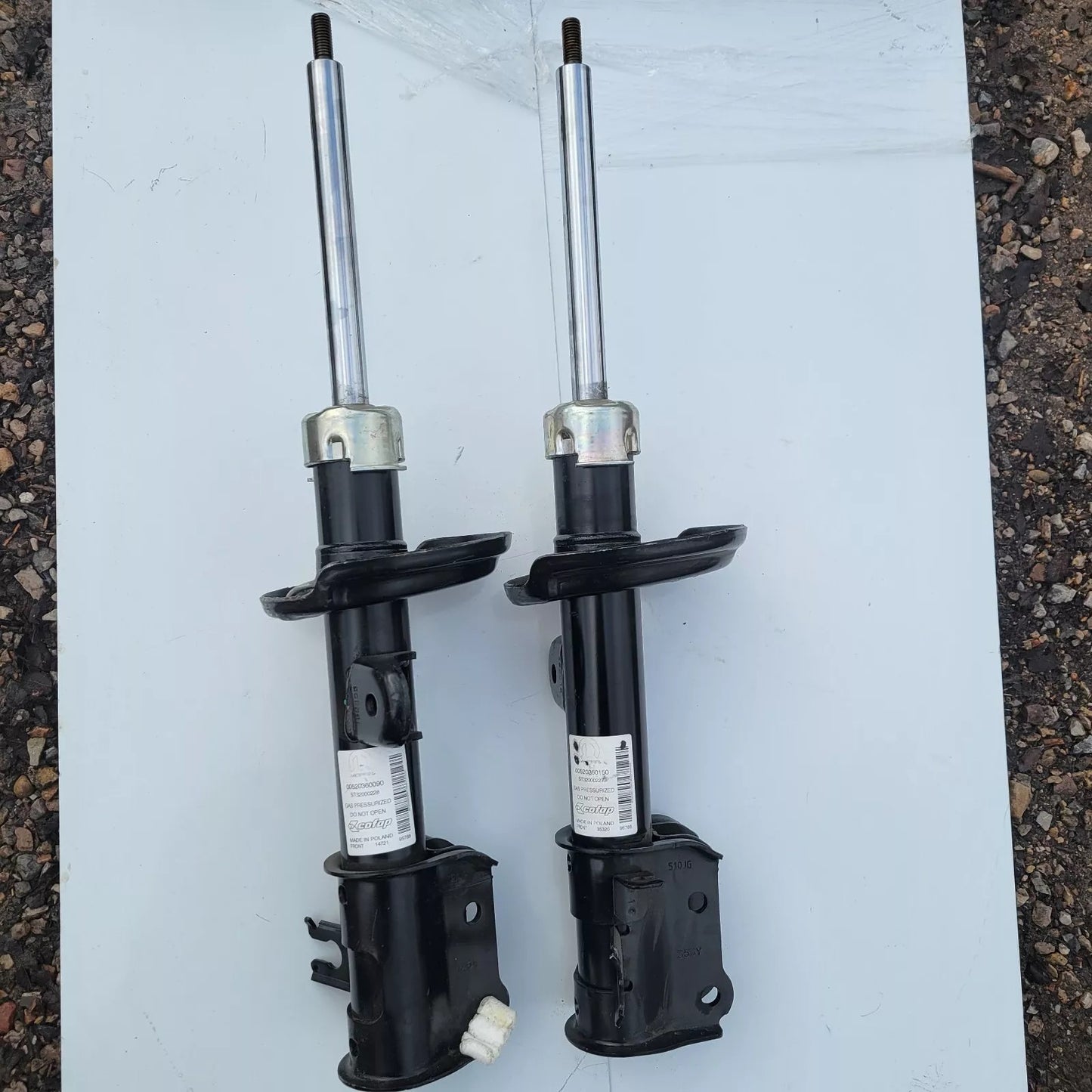 FIAT 500X 2017 Right &left SHOCK ABSORBER DAMPER LEG 00520360290 00520360150