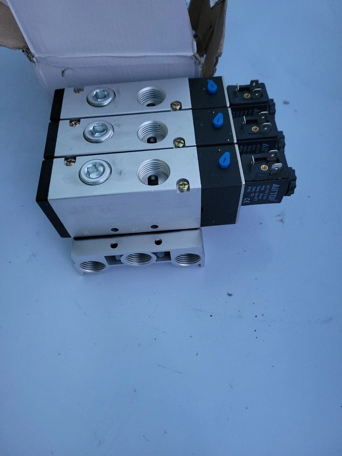 (9)Pneumatic Electric Solenoid Air Valve 4V410-15 5 Way 2 Position PT1/2" DC 12V