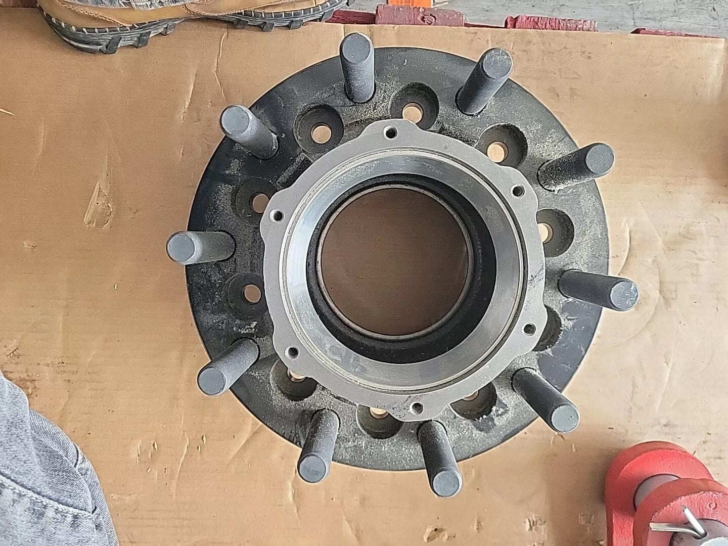 HENDRICKSON WHEEL HUB ASSEMBLY HDR-C-33387-2 C-33387-2 C-33387