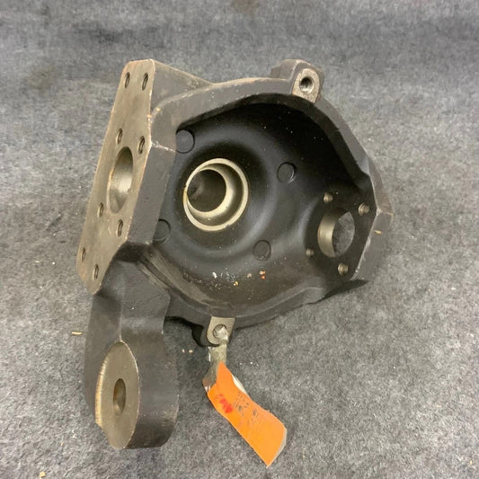 137050A1 Swivel Housing Kit, RH Fit Case 570L 580L 580SL 580M 580SM 585G 586G