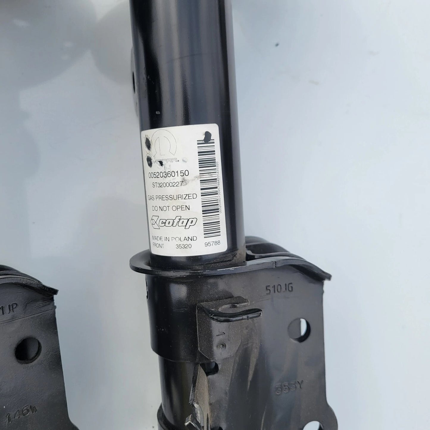 FIAT 500X 2017 Right &left SHOCK ABSORBER DAMPER LEG 00520360290 00520360150