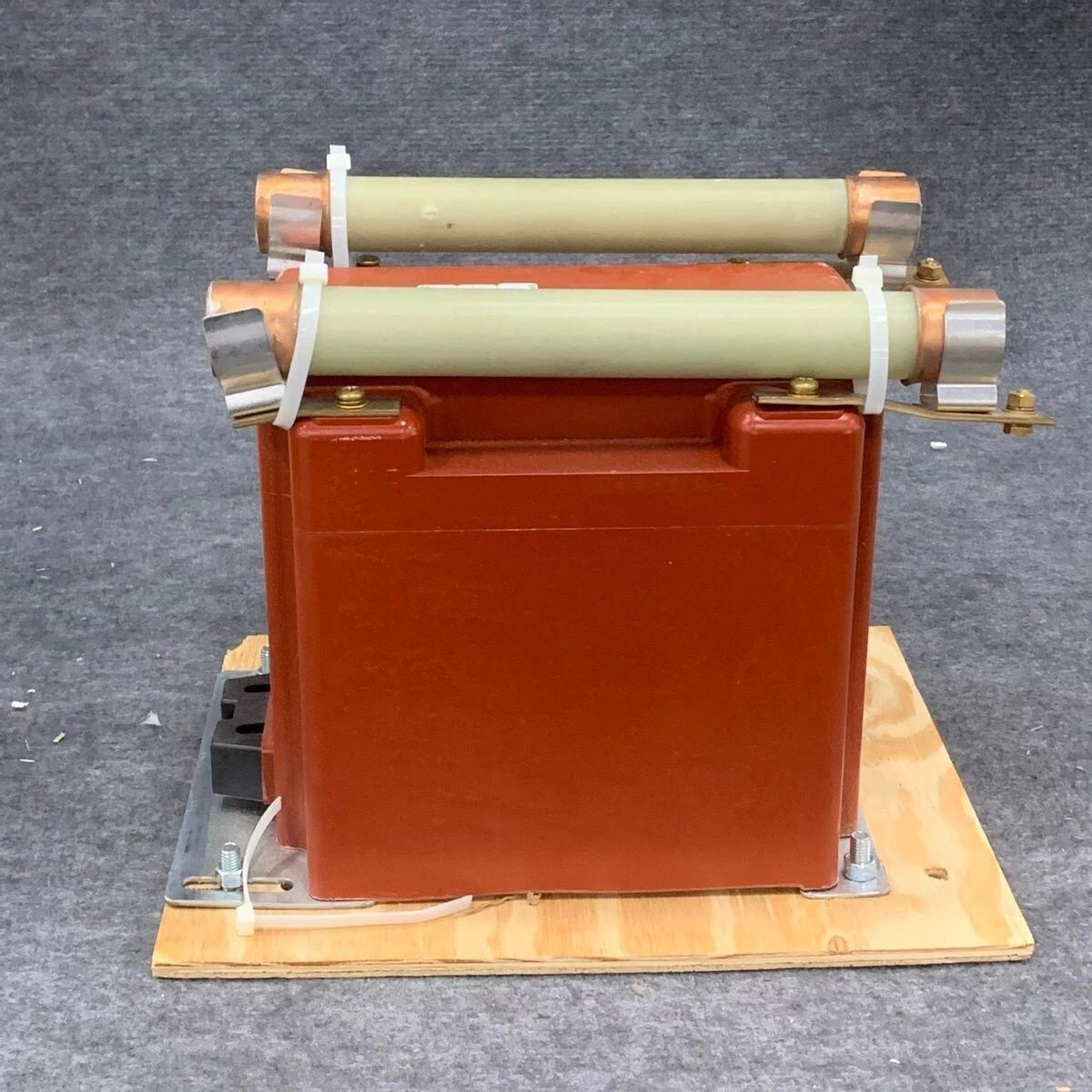 Ptw5-2-110-123ff Voltage Potential Transformer 1500 Va