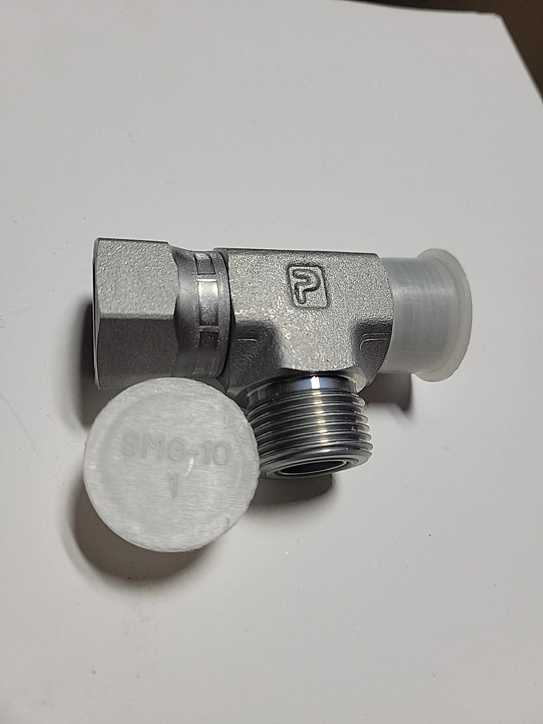 (5) Pack NEW Parker 8 R6LO-SS Swivel Nut Run Tee