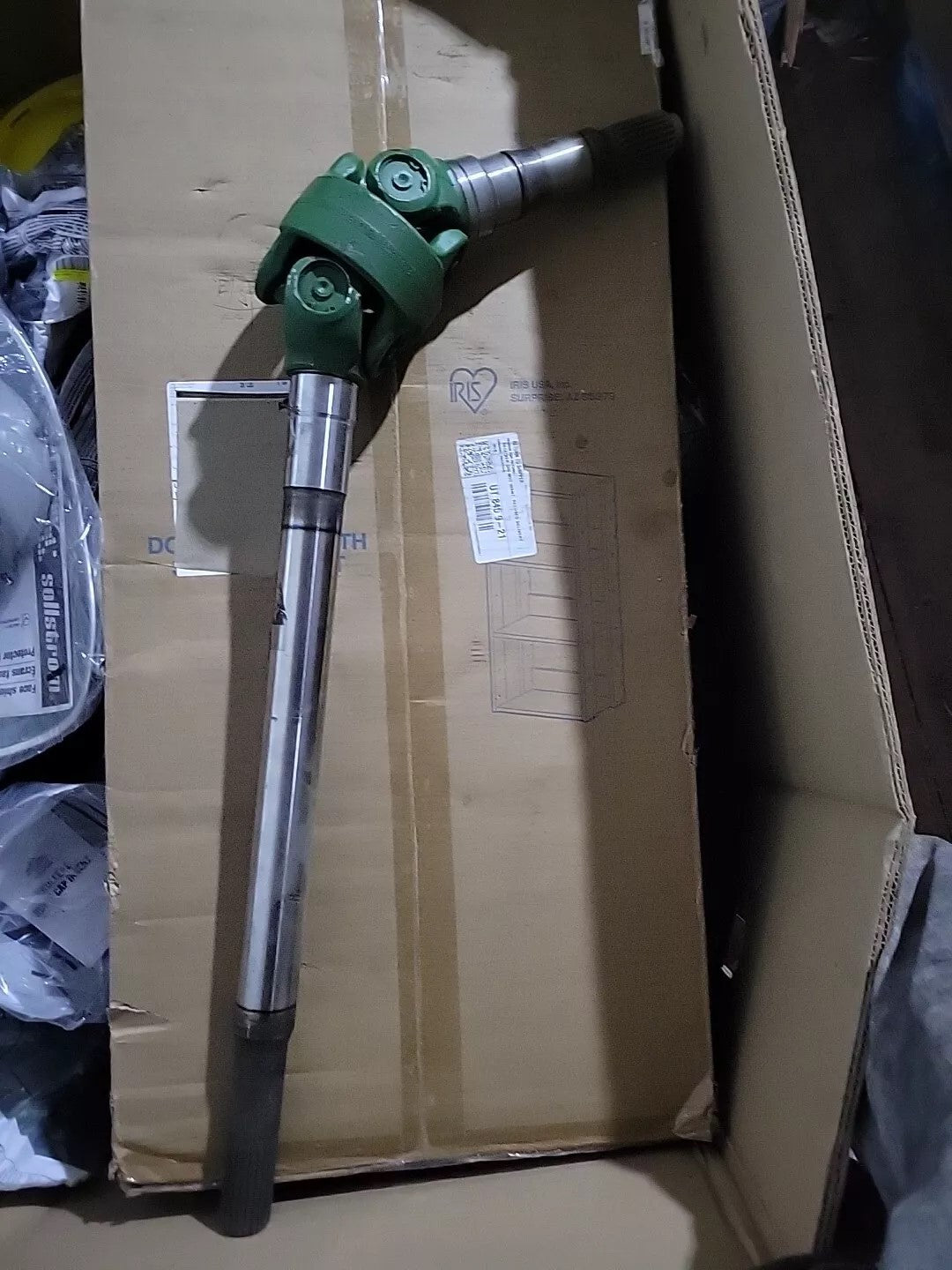 RE250838 Universal Joint with Shaft