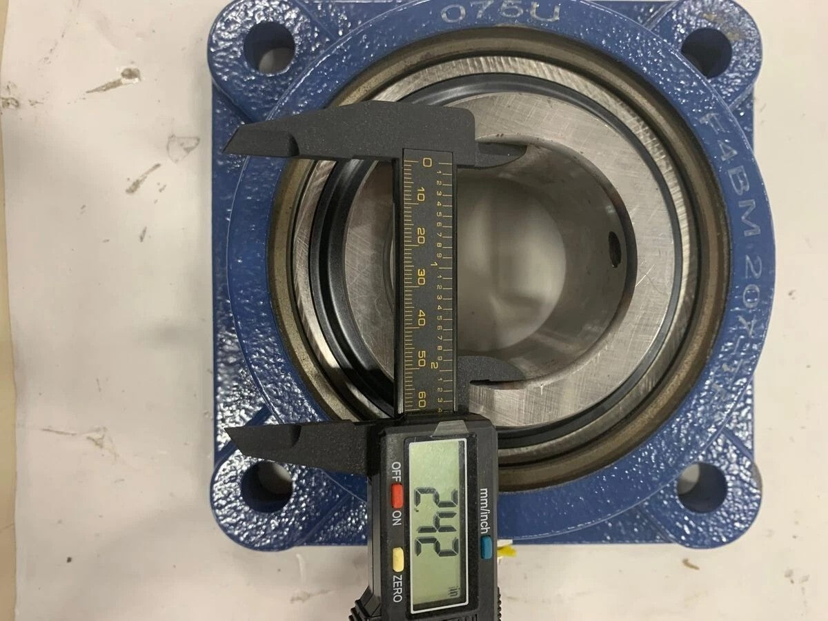 New! SKF YAR 214-207-2F Pillow Block Bearing (F4BM 207TF) - Insert Ball Bearing - For 2.42" Shaft
