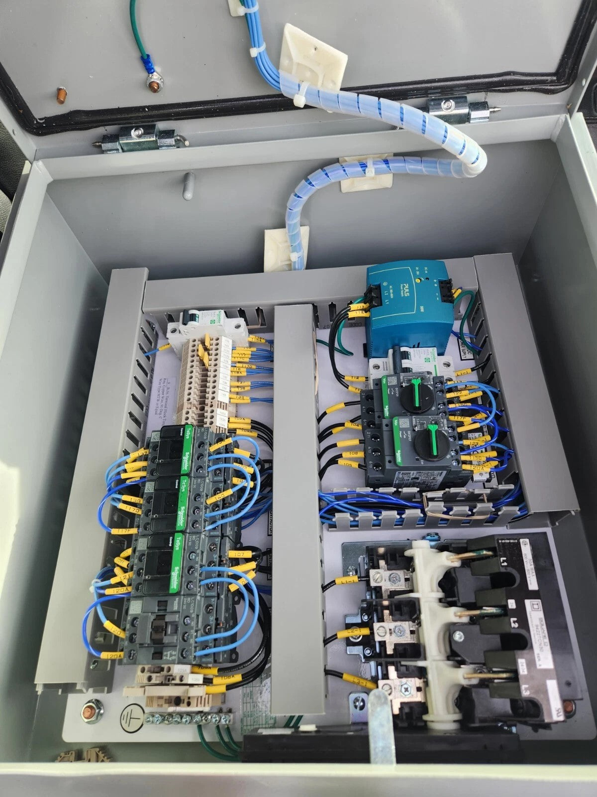 PKM electrical panel for 3 or 4 phase power. 460V