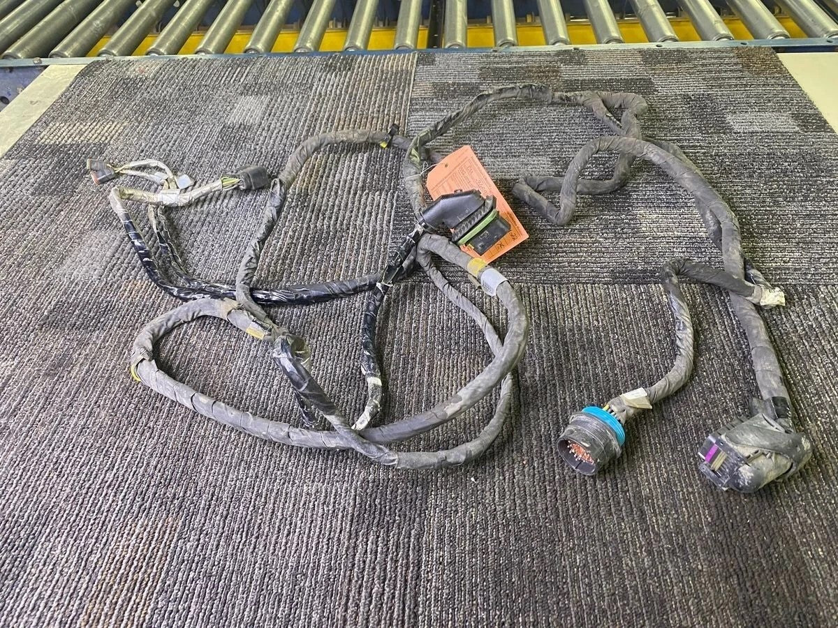 Peterbilt M92-1048-102210 Genuine Original Oem Peterbilt Part Harness