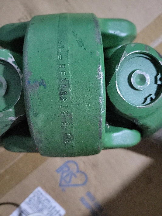 RE250838 Universal Joint with Shaft